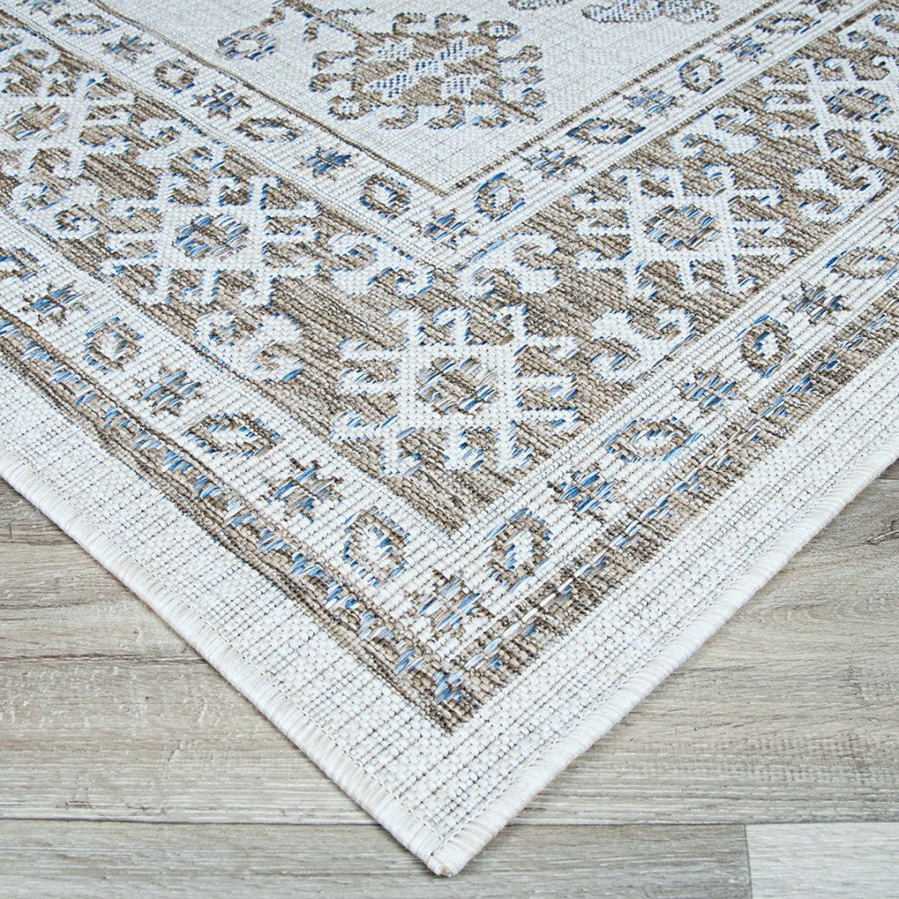 Charm Woodburn Ivory-Sand Indoor/Outdoor Area Rug | Plow & Hearth