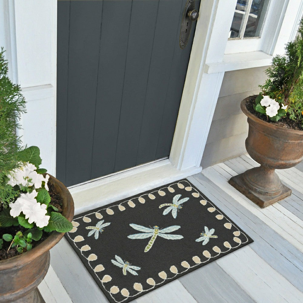 Liora Manne Frontporch Dragonfly Indoor/Outdoor Mat Midnight 2' x 3' | Plow & Hearth