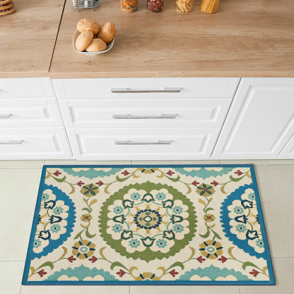 Suzanie Indoor/Outdoor Rug | Plow & Hearth
