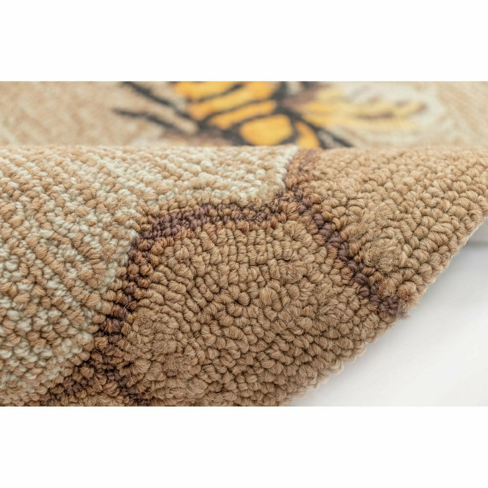 Liora Manne Frontporch Honeycomb Bee Indoor/Outdoor Mat Natural 2' x 3 | Plow & Hearth