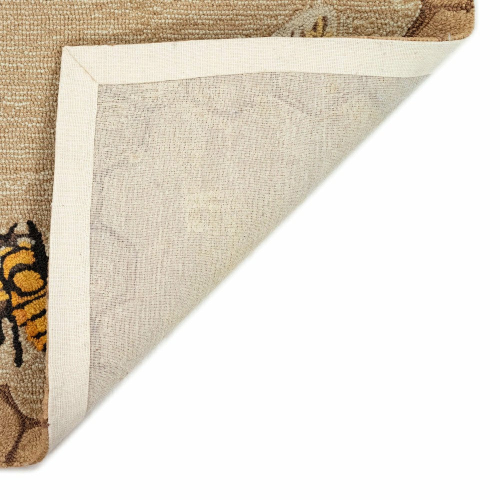 Liora Manne Frontporch Honeycomb Bee Indoor/Outdoor Mat Natural 2' x 3 | Plow & Hearth