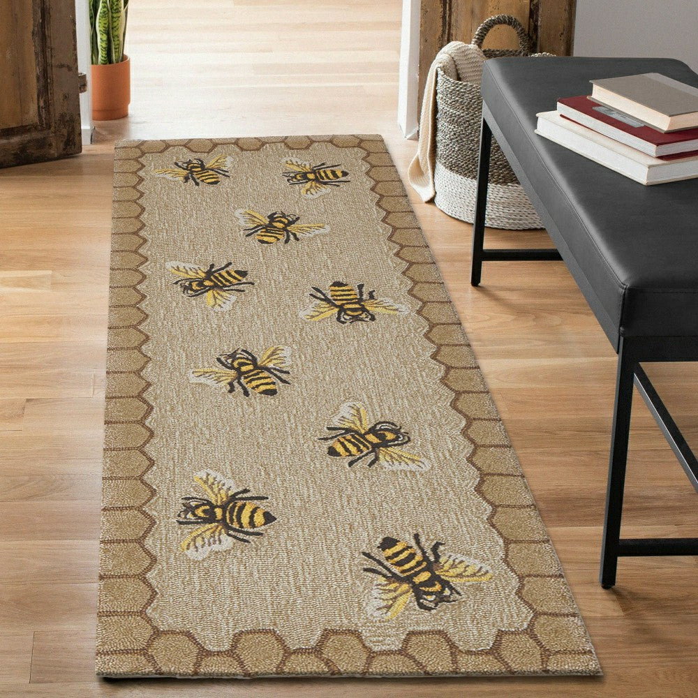 Liora Manne Frontporch Honeycomb Bee Indoor/Outdoor Mat Natural 2' x 3 | Plow & Hearth