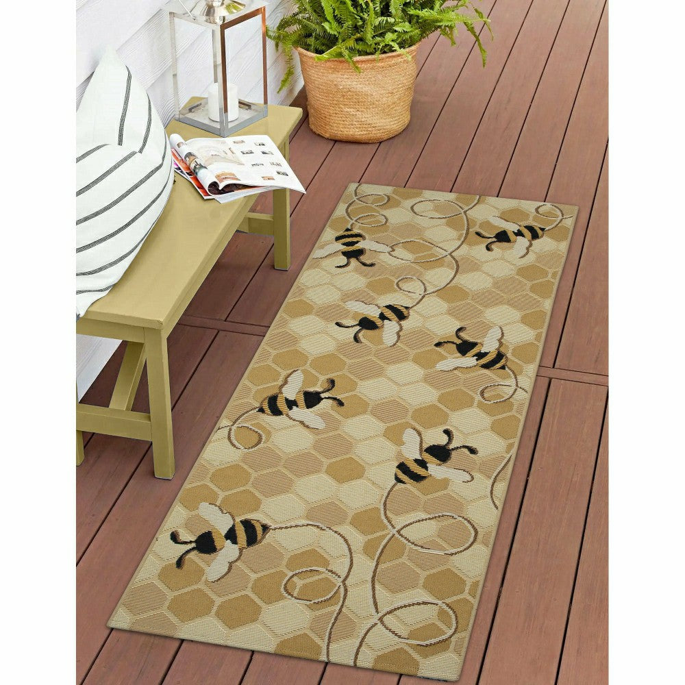 Esencia Bee Free Indoor/Outdoor Rug | Plow & Hearth