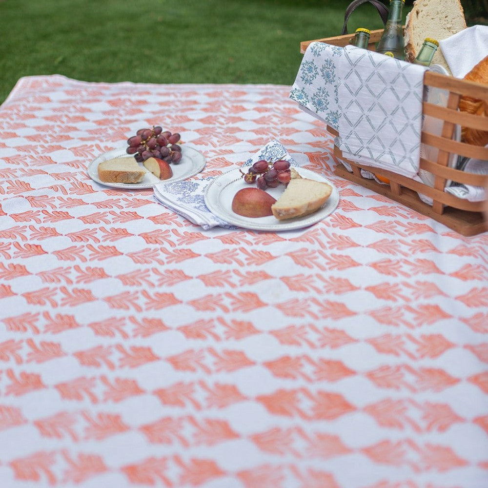 Table Throw - Palmetto, Orange & Melon | Plow & Hearth