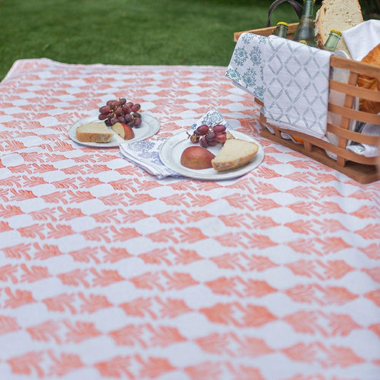 Table Throw - Palmetto, Orange & Melon | Plow & Hearth