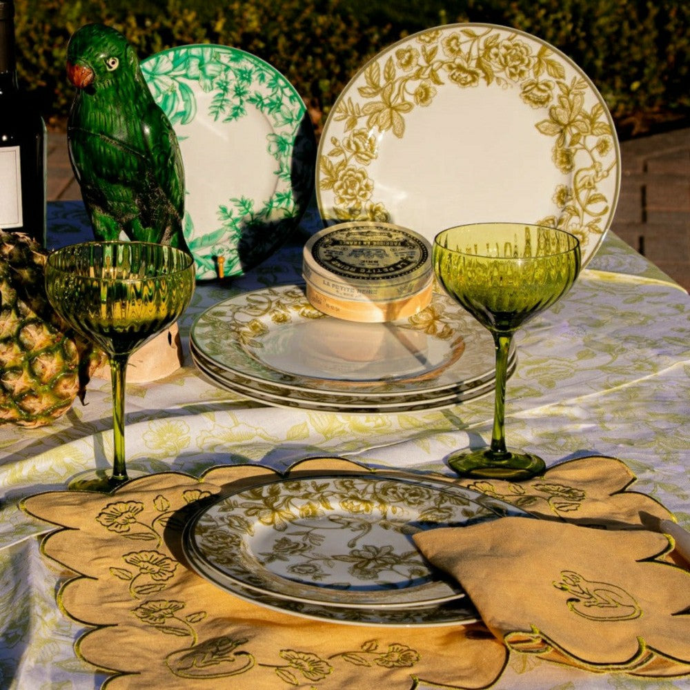 Pembroke Safari Dinner Plate - Set of 4 (+1 Bonus Plate) | Plow & Hearth