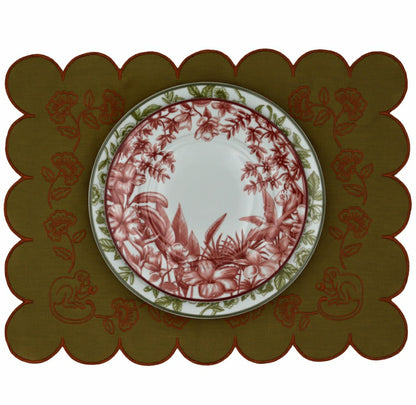 Pembroke Safari Dinner Plate - Set of 4 (+1 Bonus Plate) | Plow & Hearth