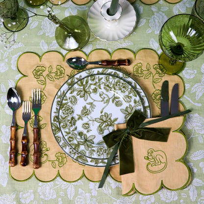 Pembroke Safari Dinner Plate - Set of 4 (+1 Bonus Plate) | Plow & Hearth