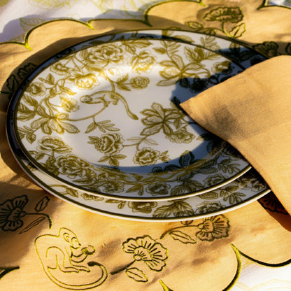 Pembroke Safari Starter Plate - Set of 4 (+1 Bonus Plate) | Plow & Hearth