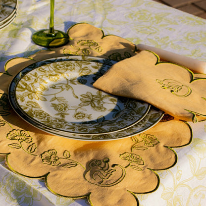 Pembroke Safari Starter Plate - Set of 4 (+1 Bonus Plate) | Plow & Hearth