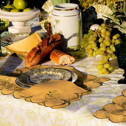 Pembroke Safari Starter Plate - Set of 4 (+1 Bonus Plate) | Plow & Hearth