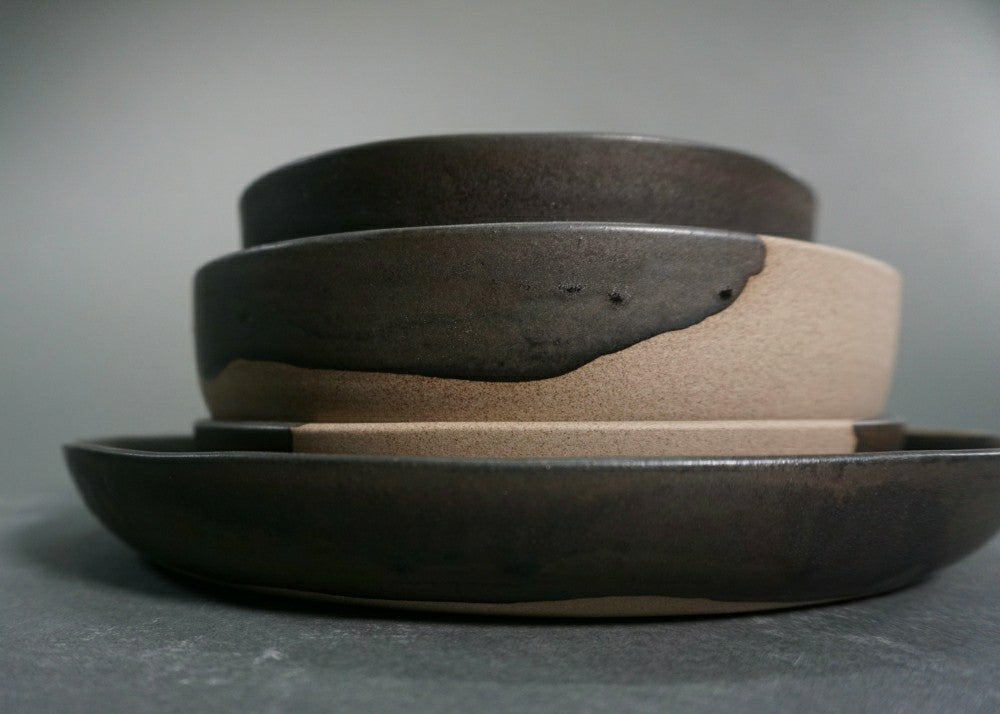 The Dinnerware Set - Gray/Black | Plow & Hearth