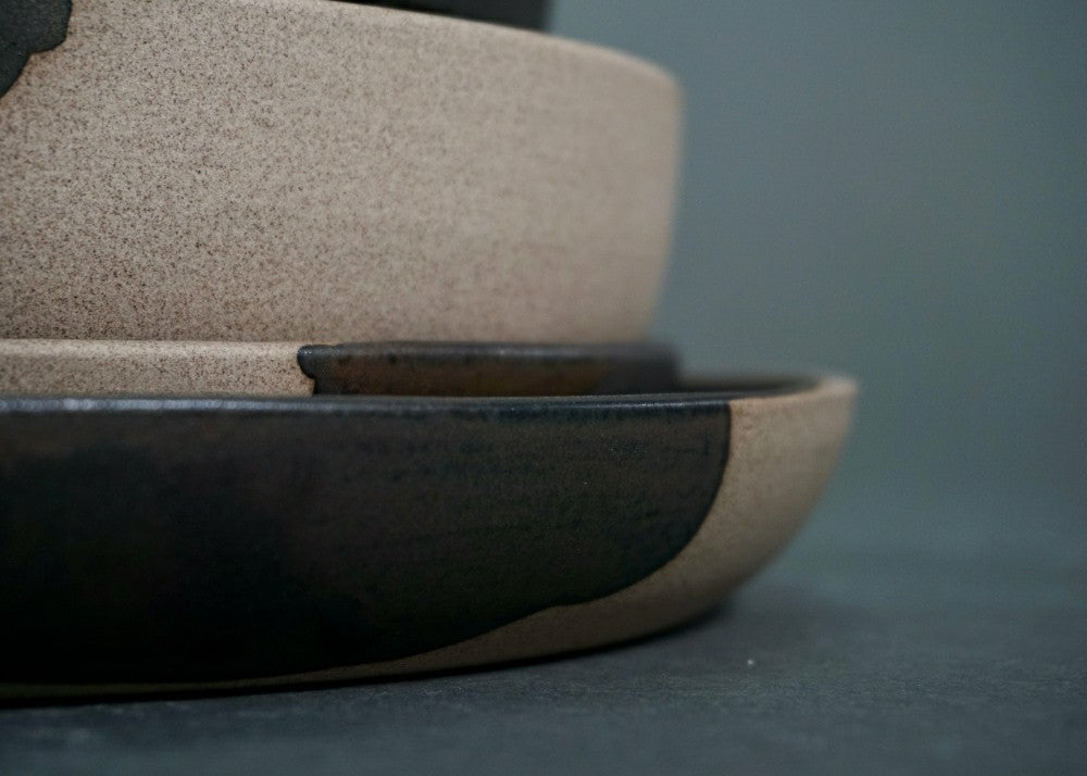The Dinnerware Set - Gray/Black | Plow & Hearth