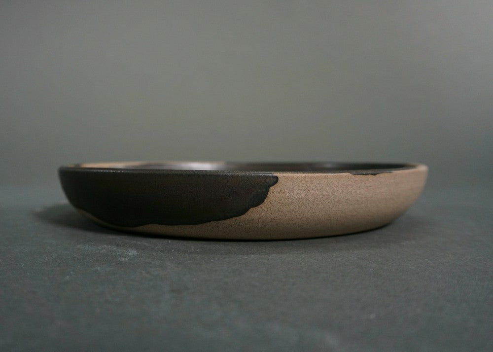 The Dinnerware Set - Gray/Black | Plow & Hearth