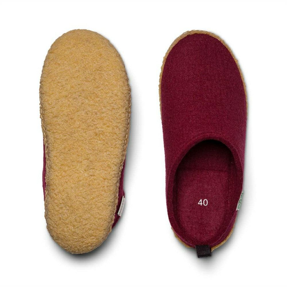Kyrgies Outdoor Wool Slides | Plow & Hearth