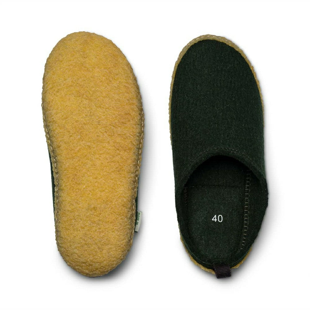 Kyrgies Outdoor Wool Slides | Plow & Hearth