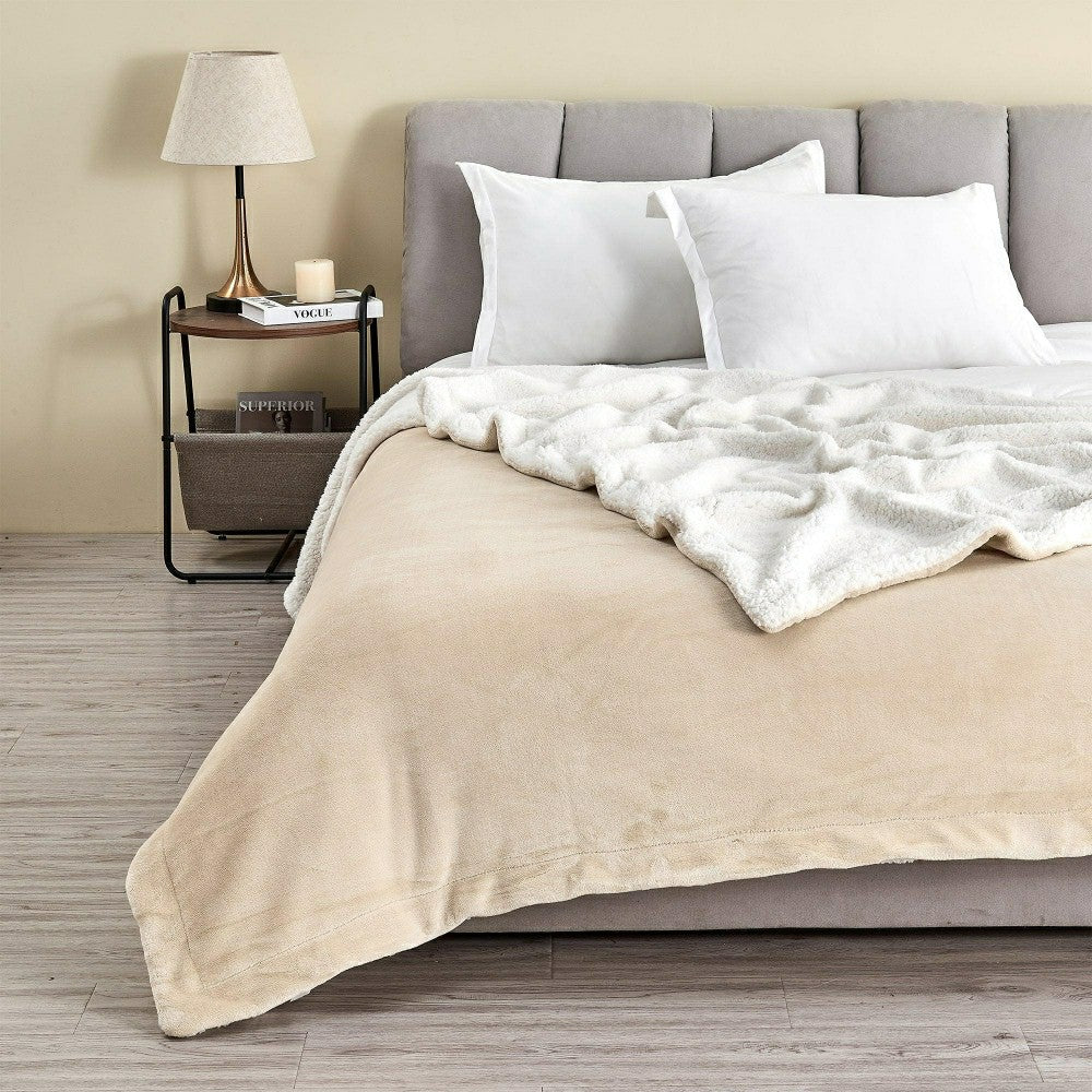 Velvet Plush Sherpa Luxury Bed Blanket - Kinsley Collection | Plow & Hearth