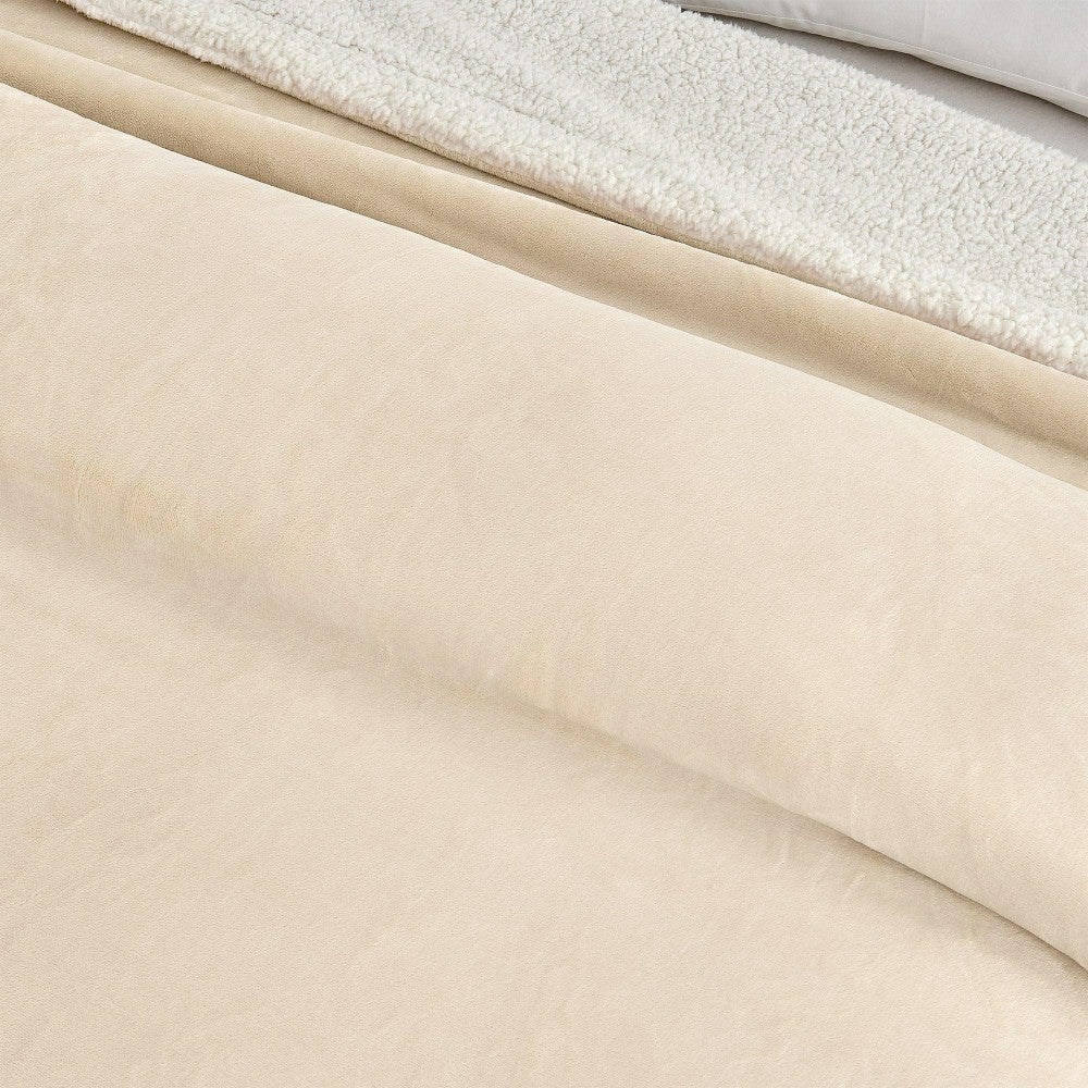 Velvet Plush Sherpa Luxury Bed Blanket - Kinsley Collection | Plow & Hearth