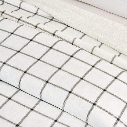 Velvet Plush Sherpa Luxury Bed Blanket - Kinsley Collection | Plow & Hearth