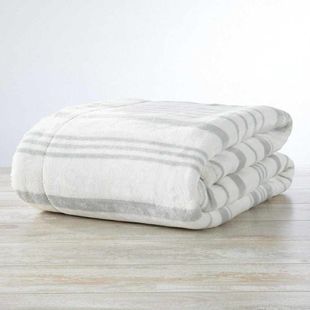 Velvet Plush Sherpa Luxury Bed Blanket - Kinsley Collection | Plow & Hearth
