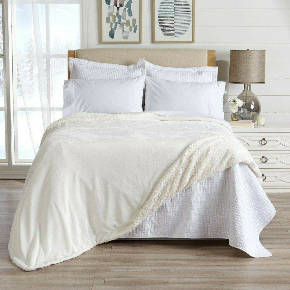 Velvet Plush Sherpa Luxury Bed Blanket - Kinsley Collection | Plow & Hearth