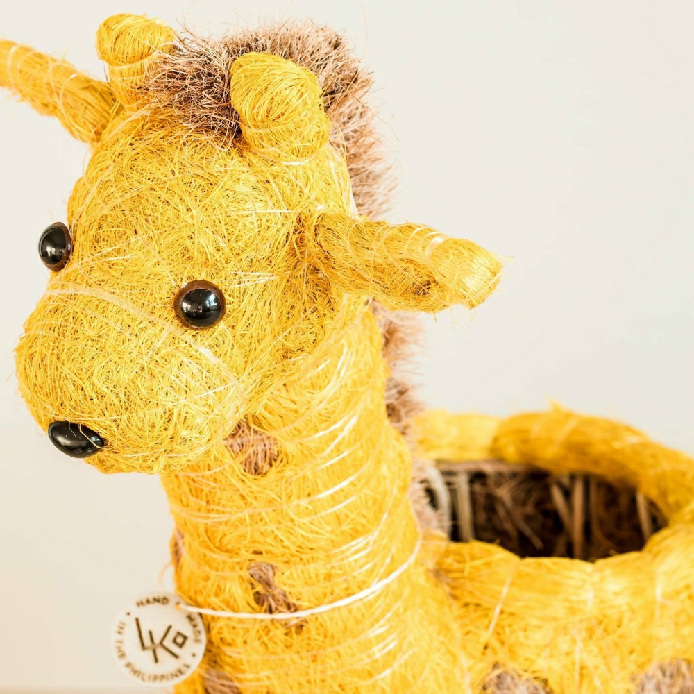 Giraffe Planter - Coco Coir Planter | Plow & Hearth