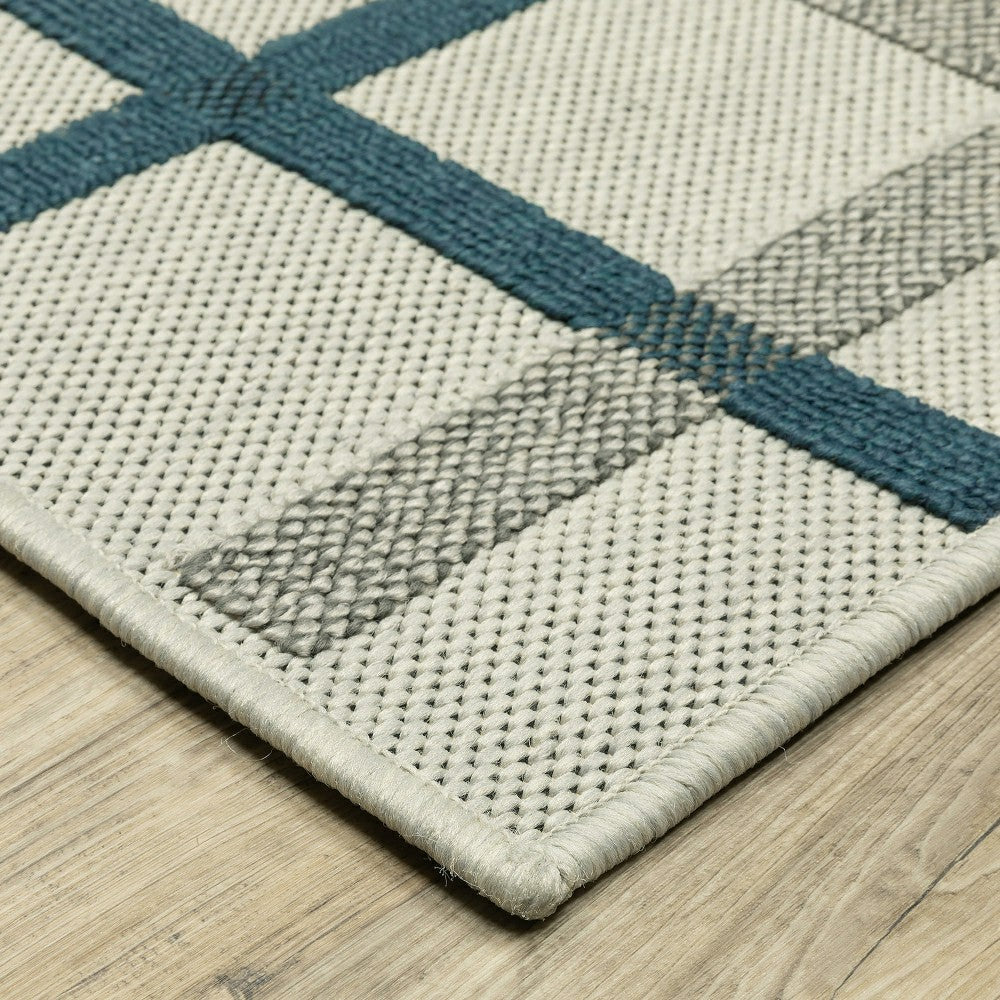 Indoor/Outdoor York Windowpane Polypropylene Rug, 6'7" x 9'2" | Plow & Hearth
