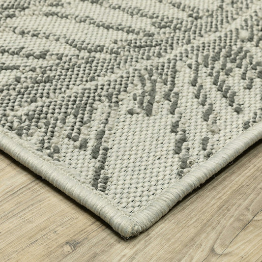 Indoor/Outdoor York Leaves Polypropylene Rug, 7'10" x 10' | Plow & Hearth