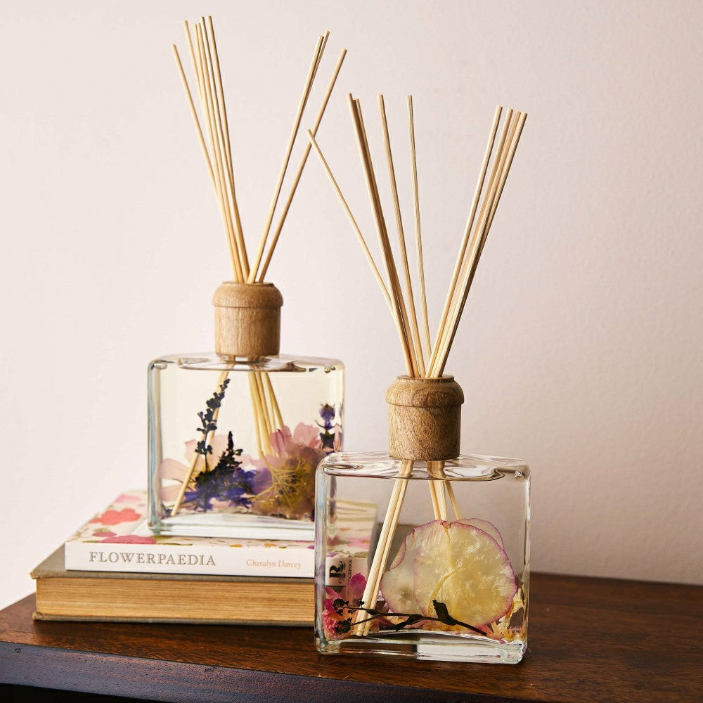 Roman Lavender 13 oz Botanical Diffuser | Plow & Hearth