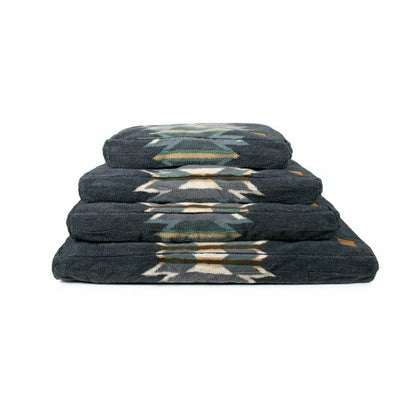 Pendleton Berber Pet Napper | Plow & Hearth