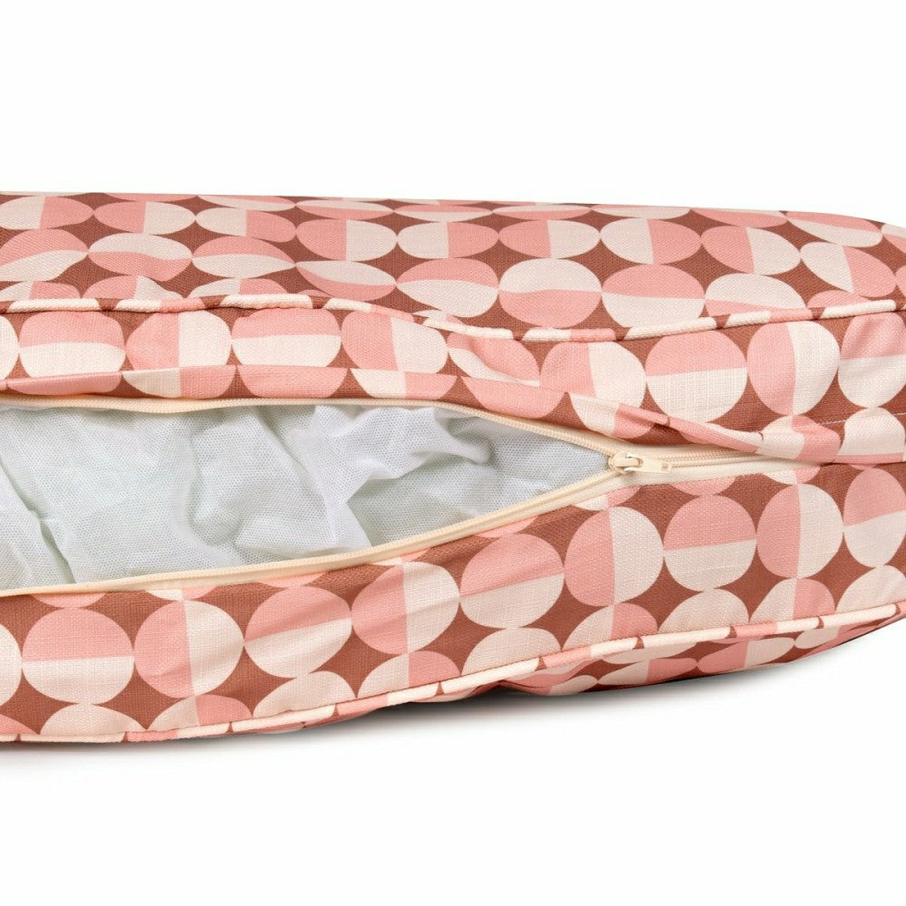 Oval Lounger Bed | Plow & Hearth