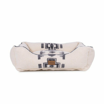 Pendleton Berber Kuddler | Plow & Hearth