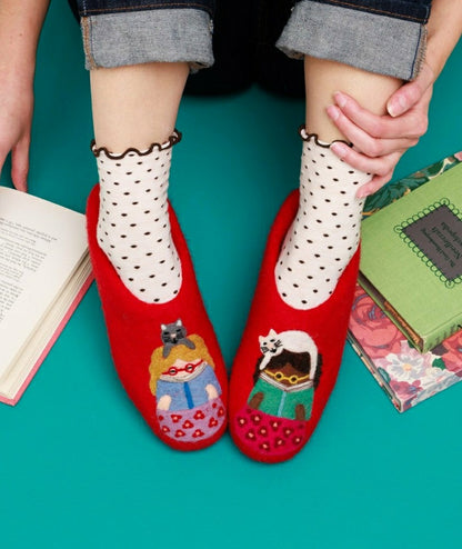 Book Lover Slipper | Plow & Hearth