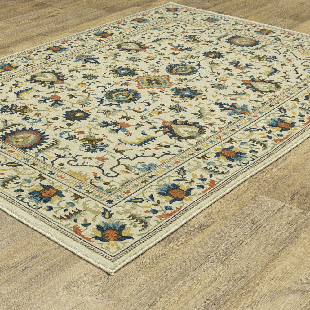 Indoor/Outdoor Clover Hill Border Polypropylene Rug, 5'3" x 7'6" | Plow & Hearth