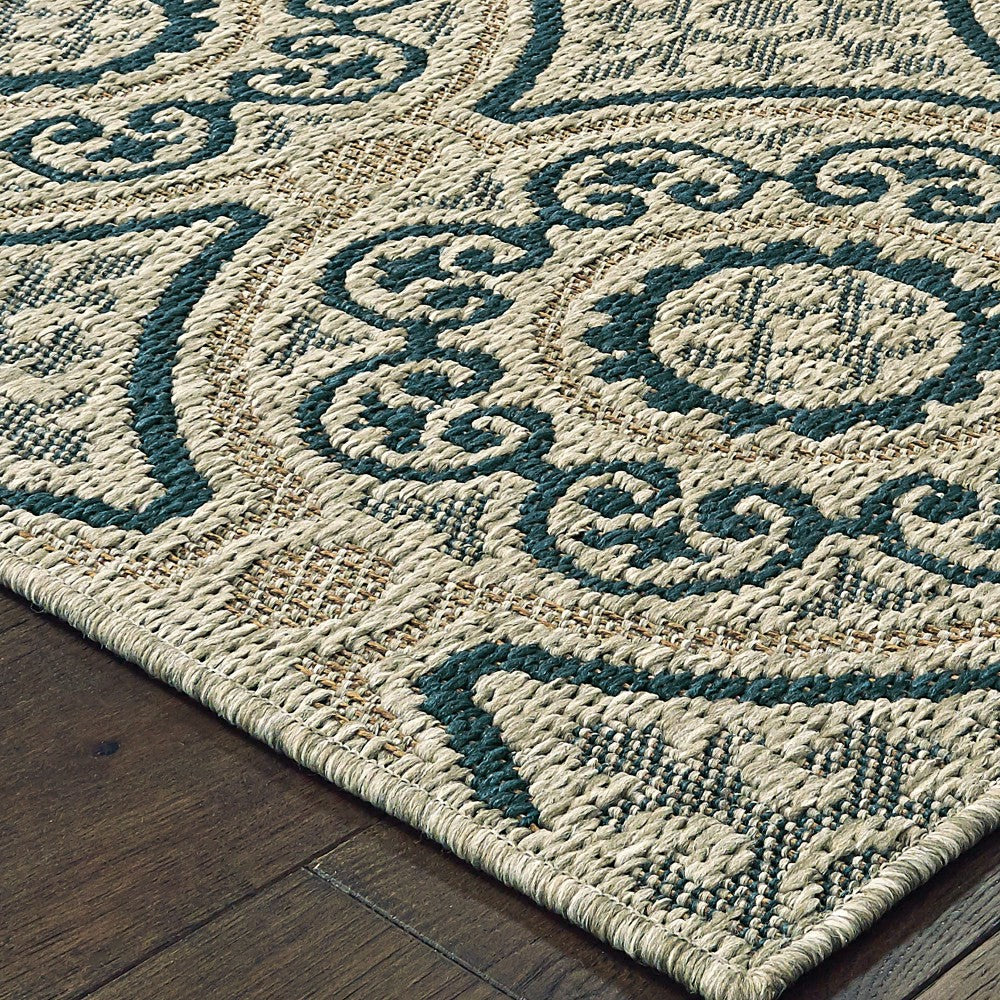 Cambridge Circles Indoor/Outdoor Rug | Plow & Hearth