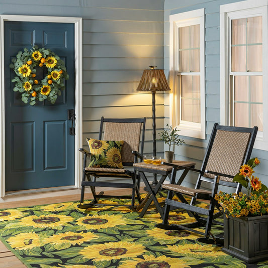 Indoor/Outdoor Black Sunflower Polypropylene Rug, 7'10" x 9'10" | Plow & Hearth