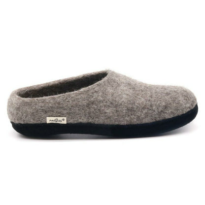 Mens Newport Noir Wool House Shoe | Plow & Hearth