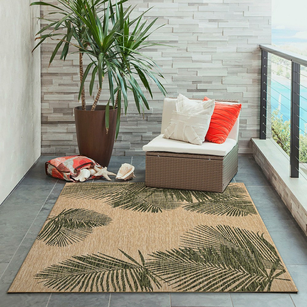 Indoor/Outdoor Textured Palms Polypropylene Rug, 4'10" x 7'6" | Plow & Hearth