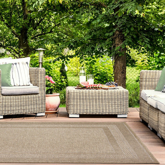 Indoor/Outdoor Beachcomber Border Rug | Plow & Hearth