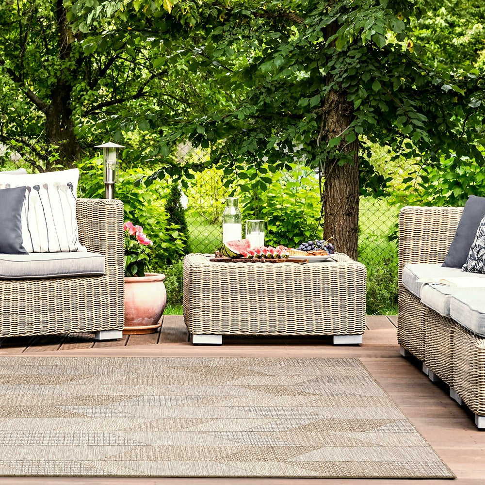 Beachcomber Angles Indoor/Outdoor Rug | Plow & Hearth