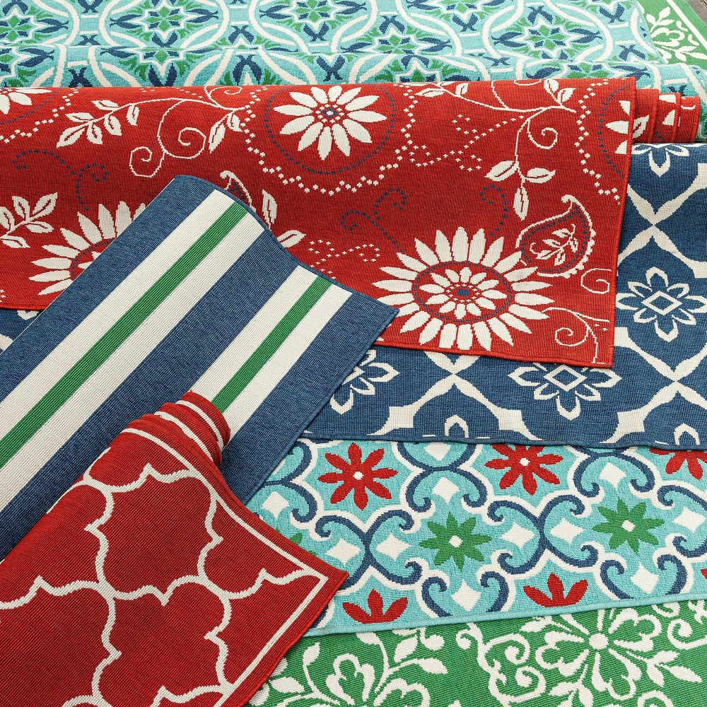 Lexington Quatrefoil Rug, 7'10" x 10'10" | Plow & Hearth