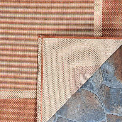 Veranda Framework Indoor/Outdoor Polypropylene Rug | Plow & Hearth