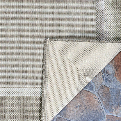 Veranda Framework Indoor/Outdoor Polypropylene Rug | Plow & Hearth