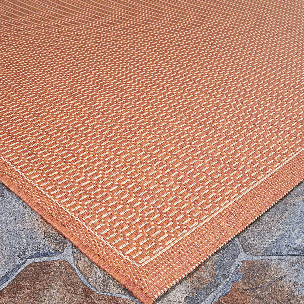 Veranda Textured Indoor/Outdoor Polypropylene Rug | Plow & Hearth