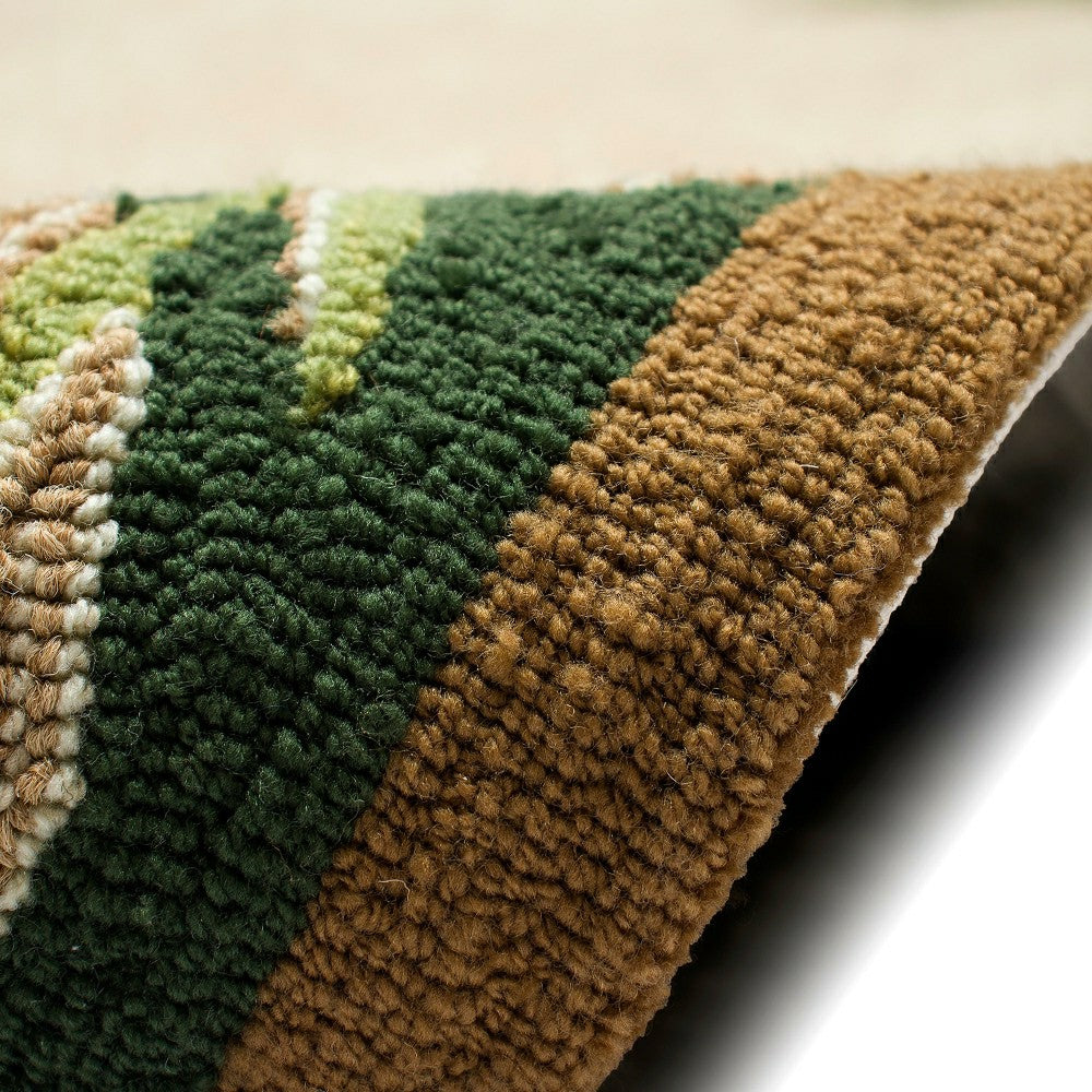 Indoor/Outdoor Forest Lake Border Rug, 42" x 66" | Plow & Hearth