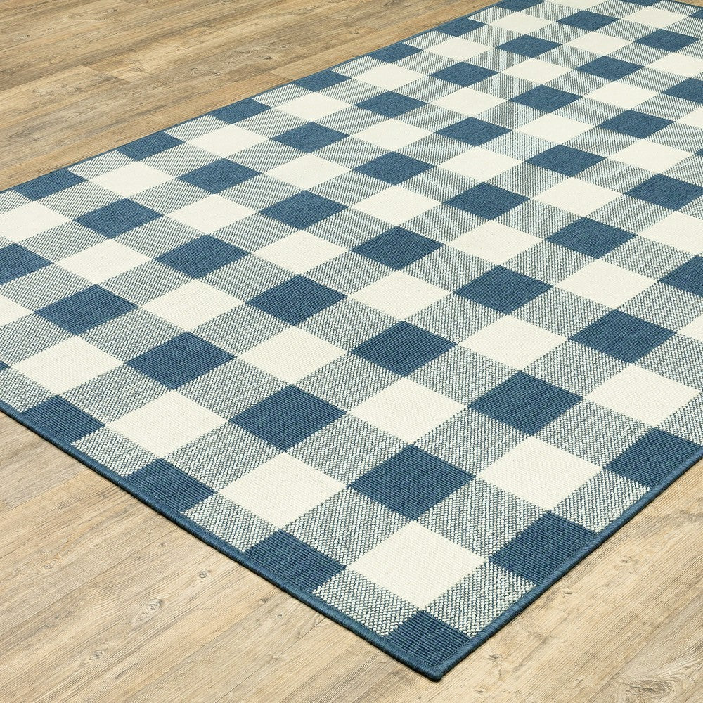 Buffalo Plaid Indoor and Outdoor Polypropylene Rug, 3'7" x 5'6" | Plow & Hearth