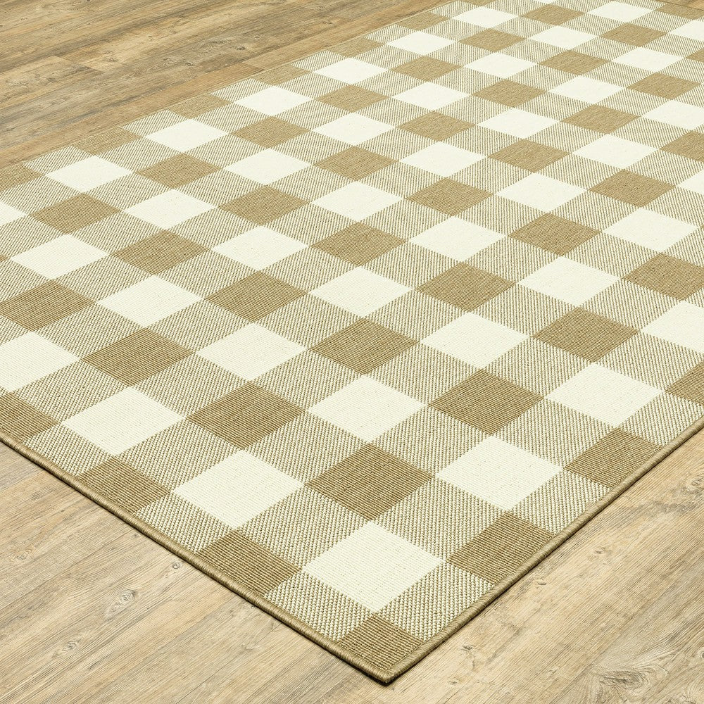 Buffalo Plaid Indoor and Outdoor Polypropylene Rug, 3'7" x 5'6" | Plow & Hearth
