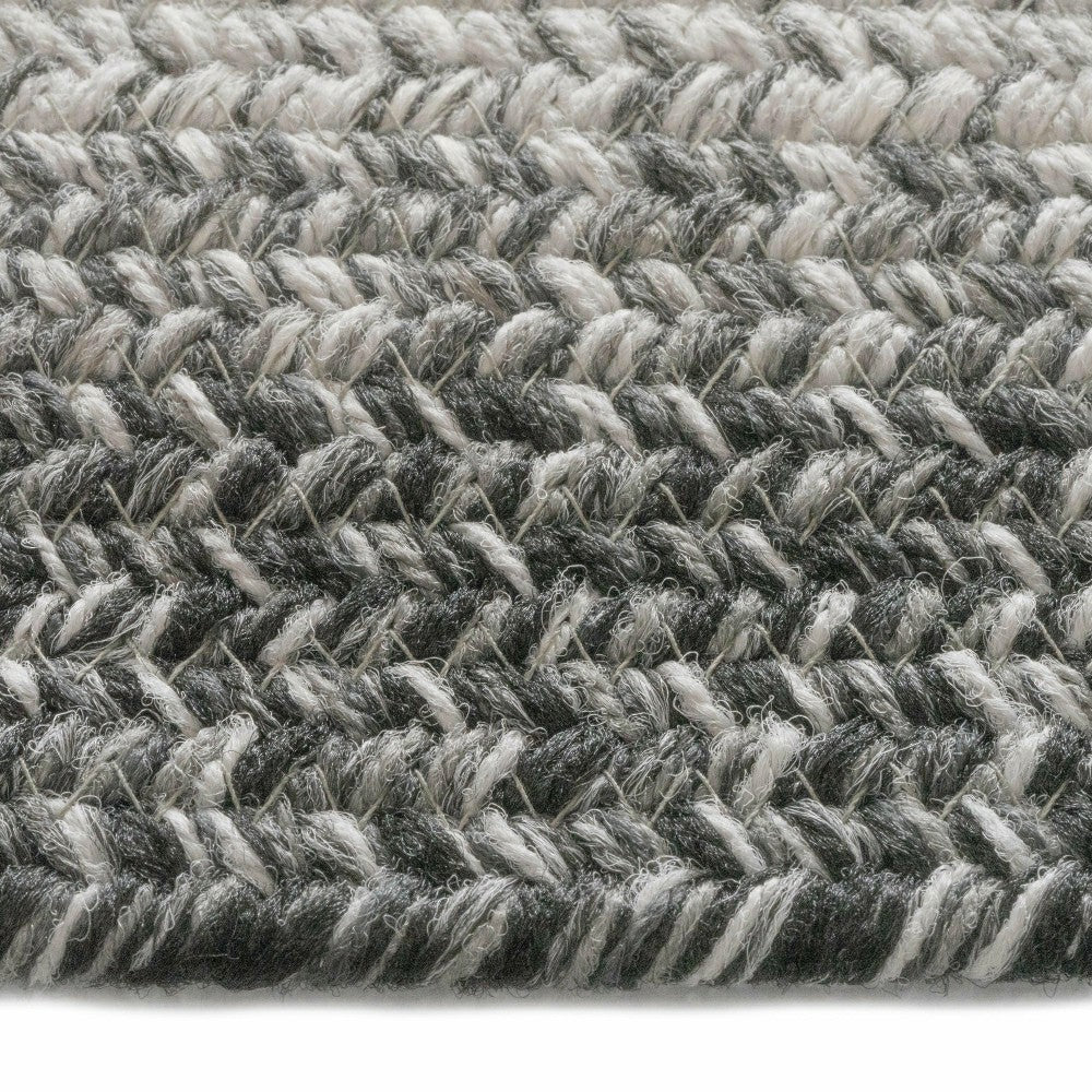 Indoor/Outdoor Rectangle Woodridge Braided Polypropylene Rug, 2'7" x 9 | Plow & Hearth