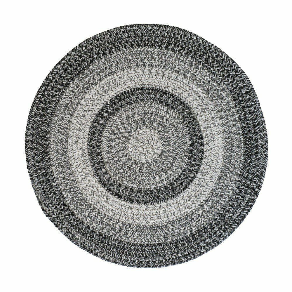 Indoor/Outdoor Oval Woodridge Braided Polypropylene Rug, 7'6" Round | Plow & Hearth