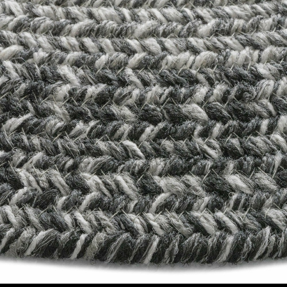 Indoor/Outdoor Oval Woodridge Braided Polypropylene Rug, 7'6" Round | Plow & Hearth